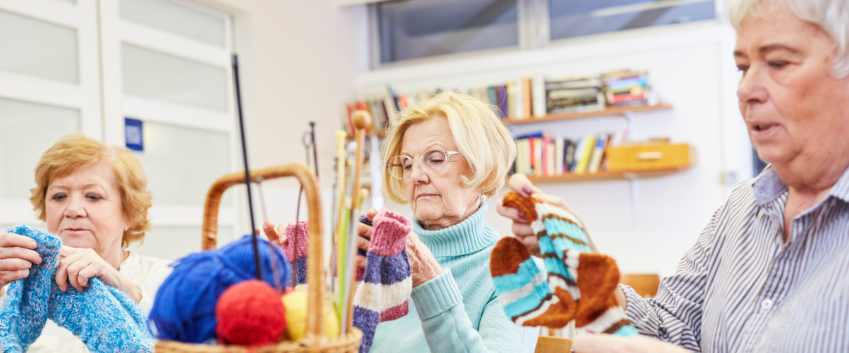 14 Best Winter Activities for Seniors