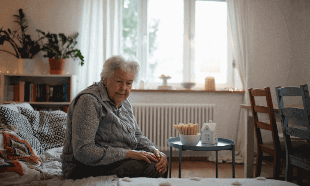 senior feeling isolated